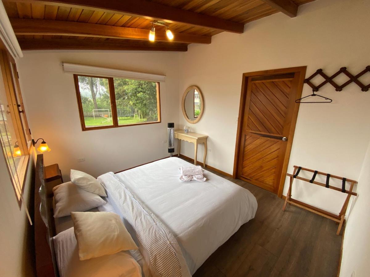 Hosteria Papagayo Cotopaxi Machachi المظهر الخارجي الصورة